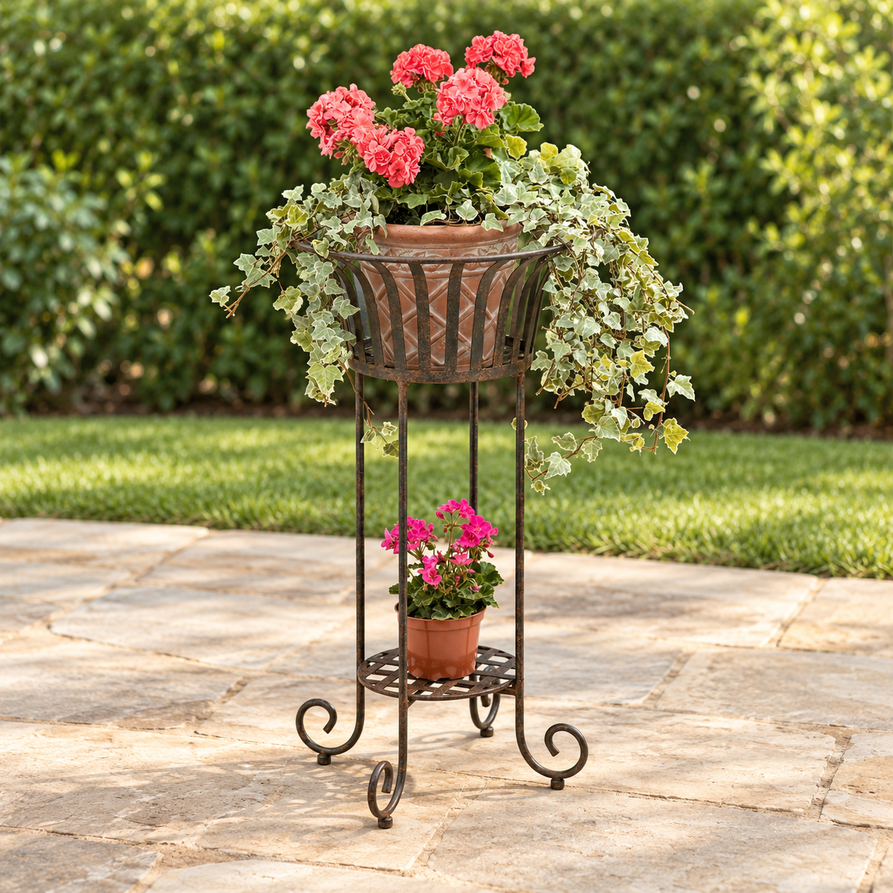 Round Planters